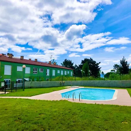 De 2 A 100 M De La Playa * Finisterre