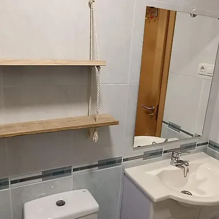 De 2 A 100 M De La Playa *