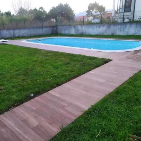 De 2 A 100 M De La Playa *